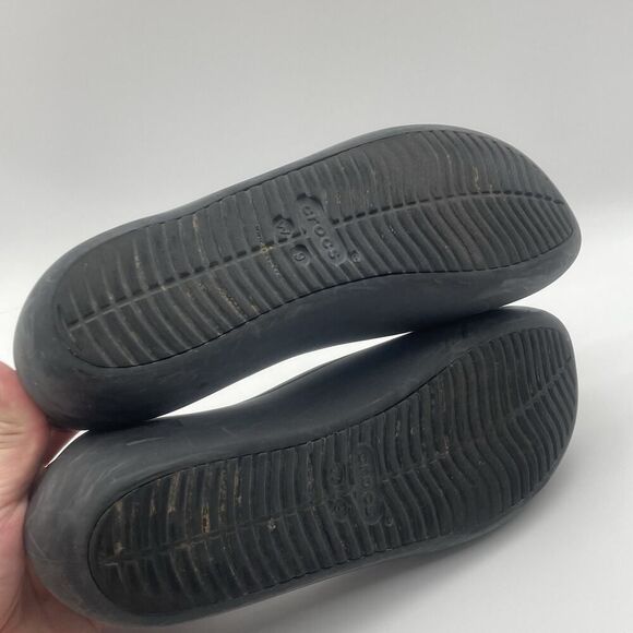 Womens Size 9 Crocs On The Clock Work Flat Matte Black Pointed Toe Flats - Picture 8 of 11